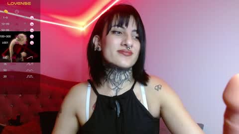 lia spicy   ig online show from 12/28/24, 12:47