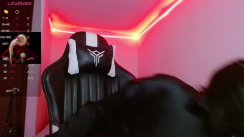 lia spicy   ig online show from 12/31/24, 02:03