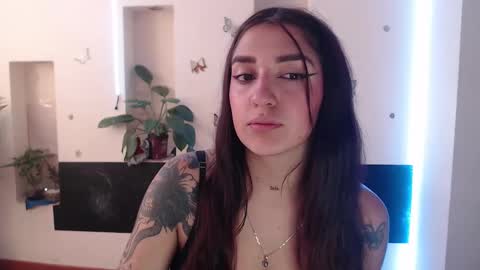 Lia Mitch online show from 01/25/25, 06:57