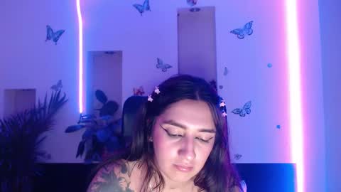 Lia Mitch online show from 02/21/25, 07:56