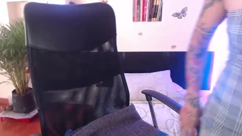 Lia Mitch online show from 03/07/25, 07:16