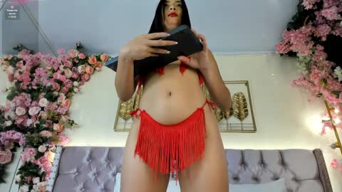 lia_montclair online show from 04/05/26, 12:02