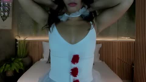 lia_montclair online show from 06/14/26, 12:29