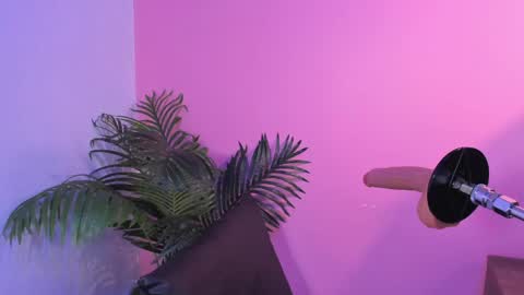 lia_owenss online show from 06/06/26, 07:29