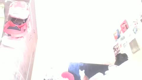 Snapshot of lia_queen610 chatting on 11/26/25, 07:59 Little Queen Lia online show from 11/26/25, 07:59