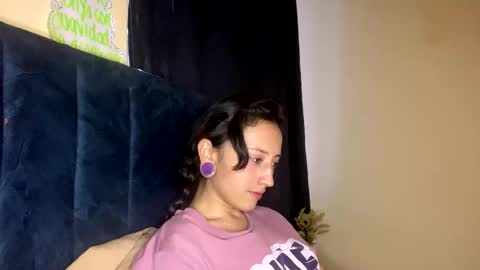 Little Queen Lia  online show from 02/16/26, 11:01