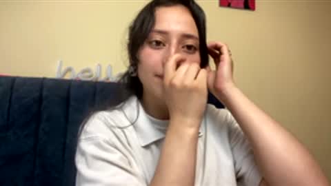 Little Queen Lia  online show from 03/08/26, 08:23