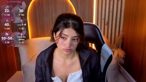 Snapshot of lia_queen_tx chatting on 05/23/26, 03:12 Online 1400 - 2100 online show from 05/23/26, 03:12