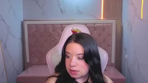lia_robertss_b online show from 06/26/26, 08:24