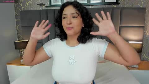 Snapshot of lia_savage chatting on 02/03/26, 11:48 online show from 02/03/26, 11:48