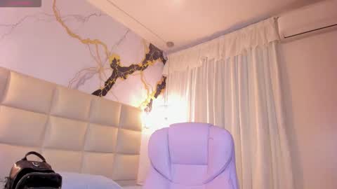 Lia online show from 02/26/26, 12:15