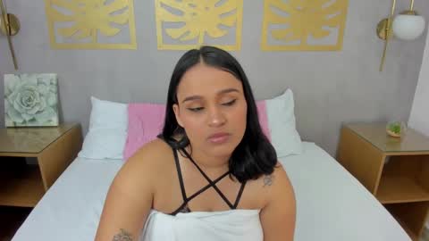 Lia  online show from 02/06/25, 02:11