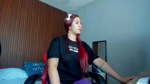 Snapshot of lia_violetta chatting on 12/02/25, 09:10 lia_violetta online show from 12/02/25, 09:10