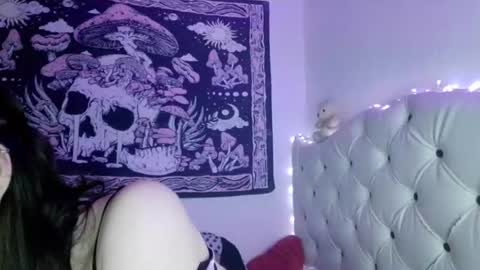 lia_whitexx online show from 07/04/26, 02:29