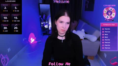 Lia online show from 12/15/24, 07:02