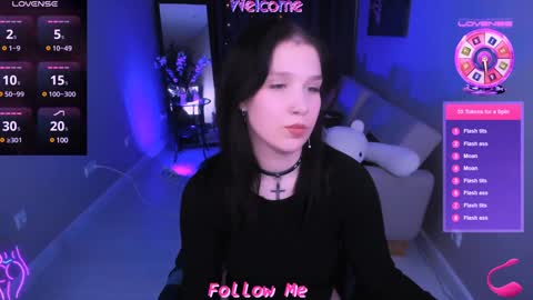 Lia online show from 12/15/24, 10:07