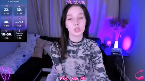 Lia online show from 02/15/25, 12:04