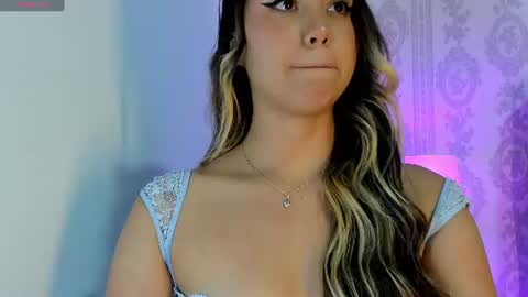 Snapshot of liaa_18 chatting on 06/17/26, 04:59 Liaa online show from 06/17/26, 04:59