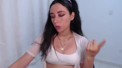   lia  online show from 05/18/26, 04:07