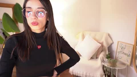 Lia  online show from 09/16/25, 02:18