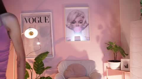 Lia  online show from 04/09/26, 12:21