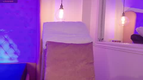 Lia cooper online show from 05/07/26, 04:23