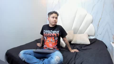 Snapshot of liaandjefferson chatting on 12/29/24, 03:57 liaandjefferson online show from 12/29/24, 03:57