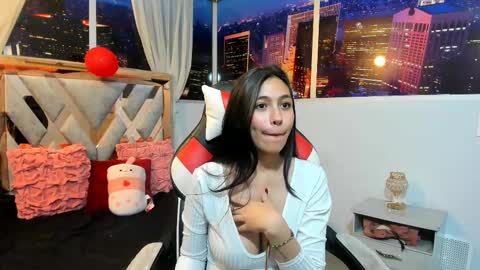 Snapshot of liaandjefferson chatting on 02/18/25, 04:16 liaandjefferson online show from 02/18/25, 04:16