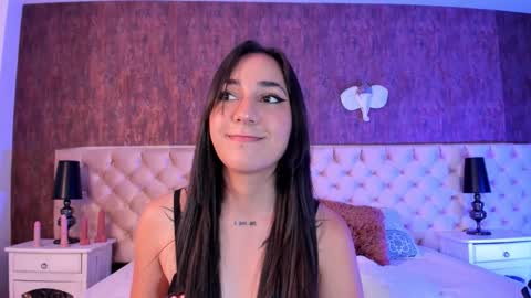 liaa turner  online show from 09/17/25, 08:32