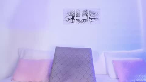 Lia online show from 02/12/25, 03:38