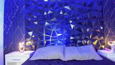 Lia online show from 03/08/25, 05:17