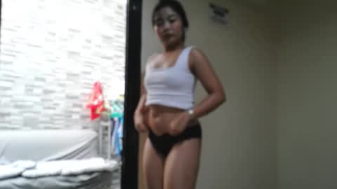 Lia Funsized18 online show from 11/21/25, 02:43