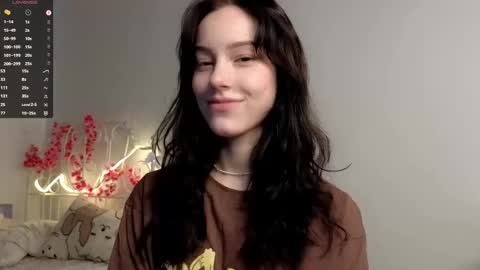 Lia  online show from 02/25/26, 09:30