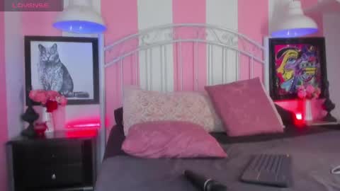 Snapshot of liah_grey8 chatting on 04/25/26, 10:07 ---Liah--- online show from 04/25/26, 10:07