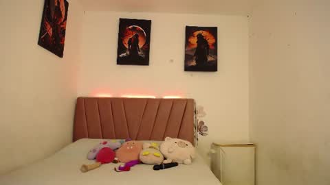 liahdiaz_ online show from 06/25/26, 04:44