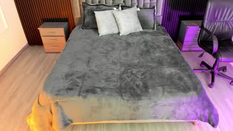 Liah Fontaine online show from 11/10/25, 11:31