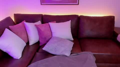 Snapshot of liahjhons chatting on 10/09/25, 04:32 Liah online show from 10/09/25, 04:32