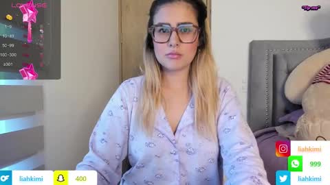 Lia  online show from 12/04/24, 10:19