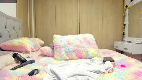 Lia  online show from 01/15/25, 05:29