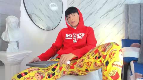 Liam online show from 02/15/25, 04:03