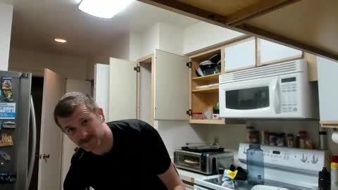 Liam online show from 01/25/25, 12:17