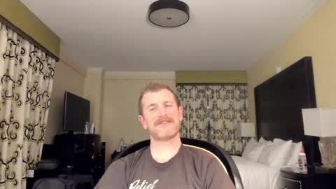 Liam online show from 02/08/25, 12:38