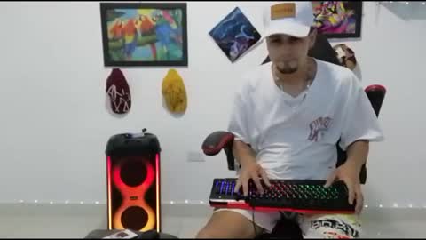 Snapshot of liam_andres12 chatting on 12/03/25, 09:24 Andres online show from 12/03/25, 09:24