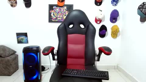 Andres online show from 05/17/26, 09:44