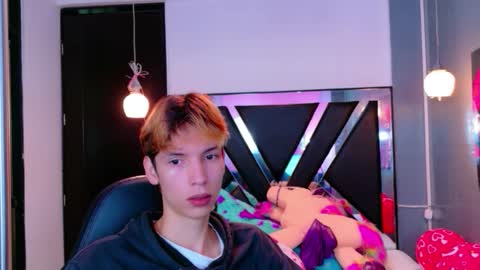 Snapshot of liam_green1 chatting on 02/14/26, 12:02 liam_green1 online show from 02/14/26, 12:02