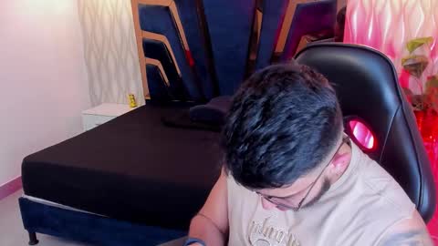 LIAM KLEIN online show from 02/22/26, 08:29