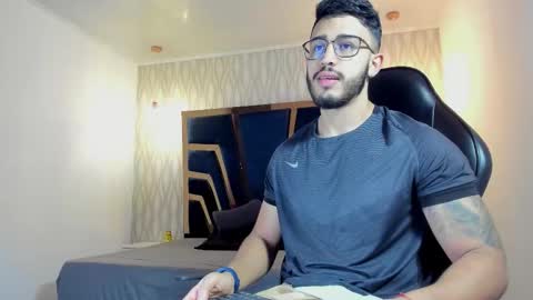 LIAM KLEIN online show from 03/20/26, 11:15