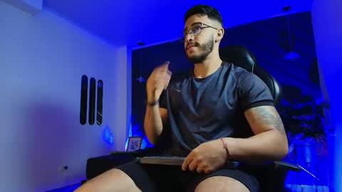 LIAM KLEIN online show from 04/14/26, 11:16