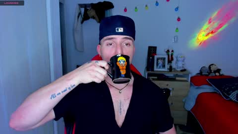 Snapshot of liam_oficial chatting on 12/13/24, 04:11 liam online show from 12/13/24, 04:11