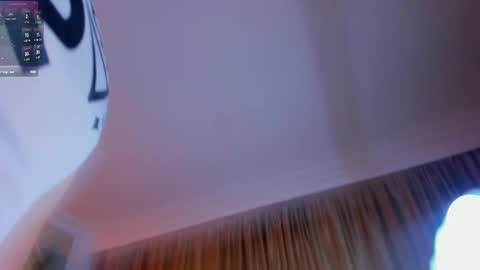 Snapshot of liam_oficial chatting on 02/09/25, 06:33 liam online show from 02/09/25, 06:33